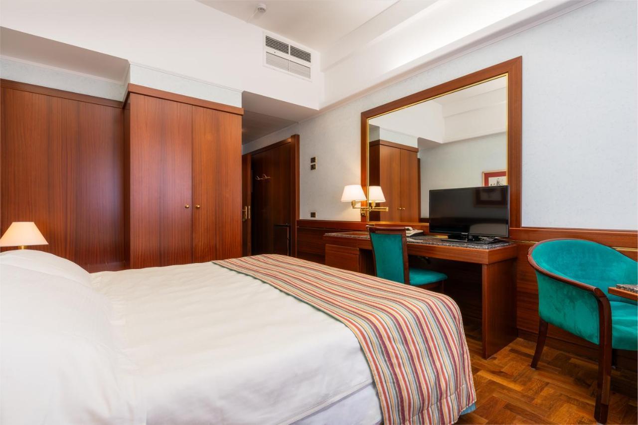Hotel Crivi'S Милан Экстерьер фото